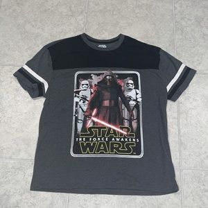 Men’s XL Star Wars the Force Awakens tee